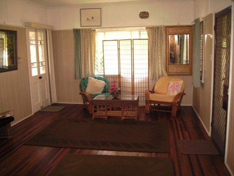 35 EAST STREET, Scarness QLD 4655