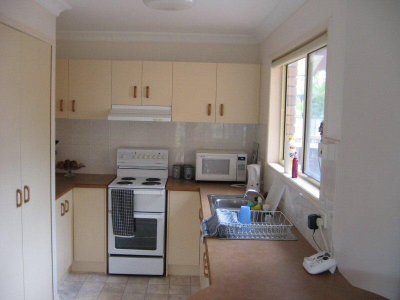 10 WATTLEBIRD LANE, Eli Waters QLD 4655