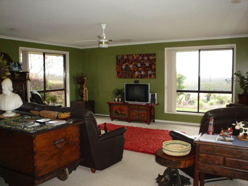 11 Farmhill Place, Takura QLD 4655