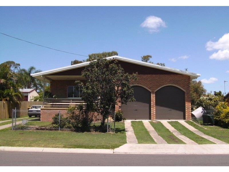 37 BRUCE STREET, Torquay QLD 4655