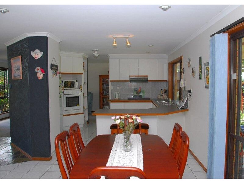 15 SOUTHERDEN STREET, Torquay QLD 4655