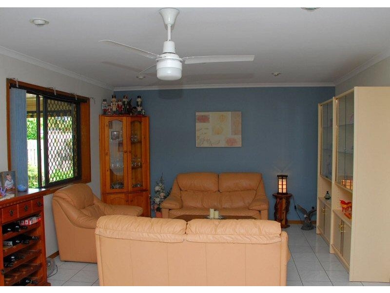 15 SOUTHERDEN STREET, Torquay QLD 4655