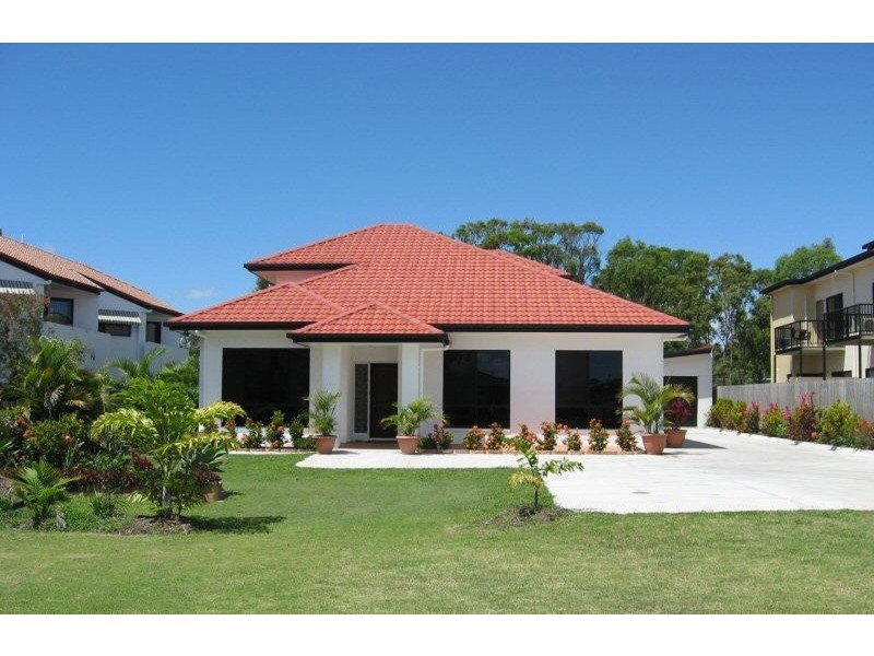 177 TORQUAY ROAD, Scarness QLD 4655