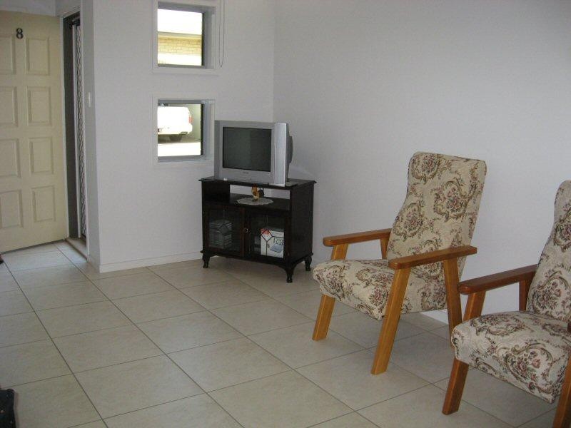 Unit 8/1 Urraween Road, Urraween QLD 4655