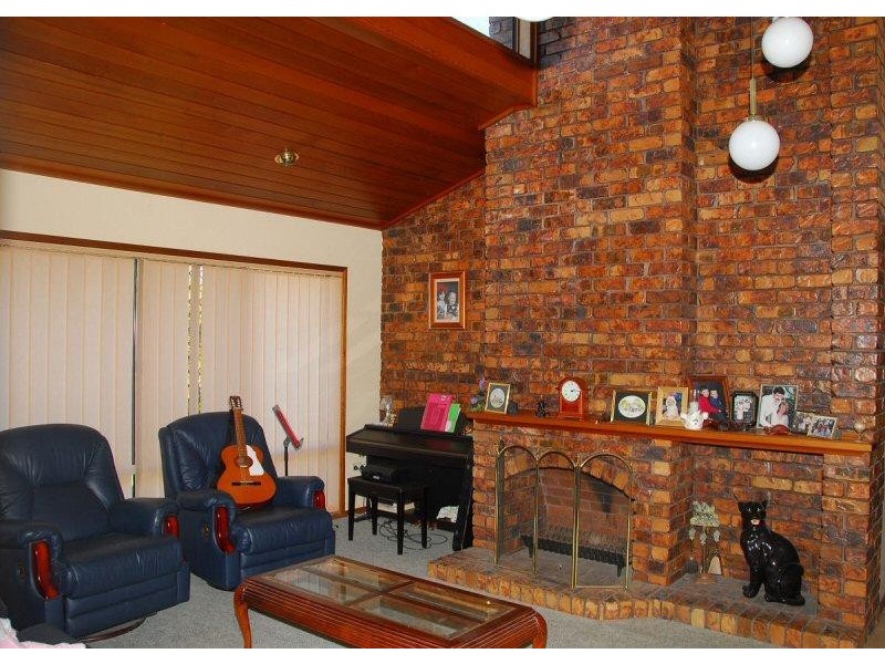 25 ARECA DRIVE, Kawungan QLD 4655