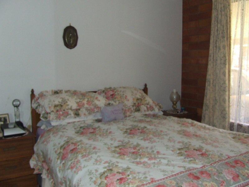 15 SUNSET CRESCENT, Torquay QLD 4655