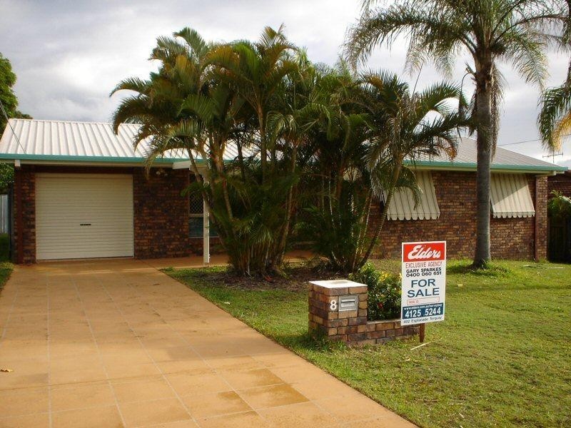 8 VANDA STREET, Urangan QLD 4655