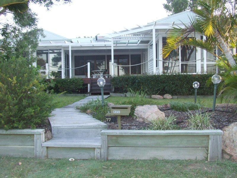 77 Esplanade, Point Vernon QLD 4655