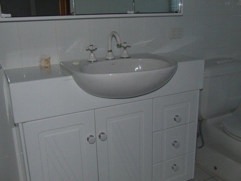 77 Esplanade, Point Vernon QLD 4655