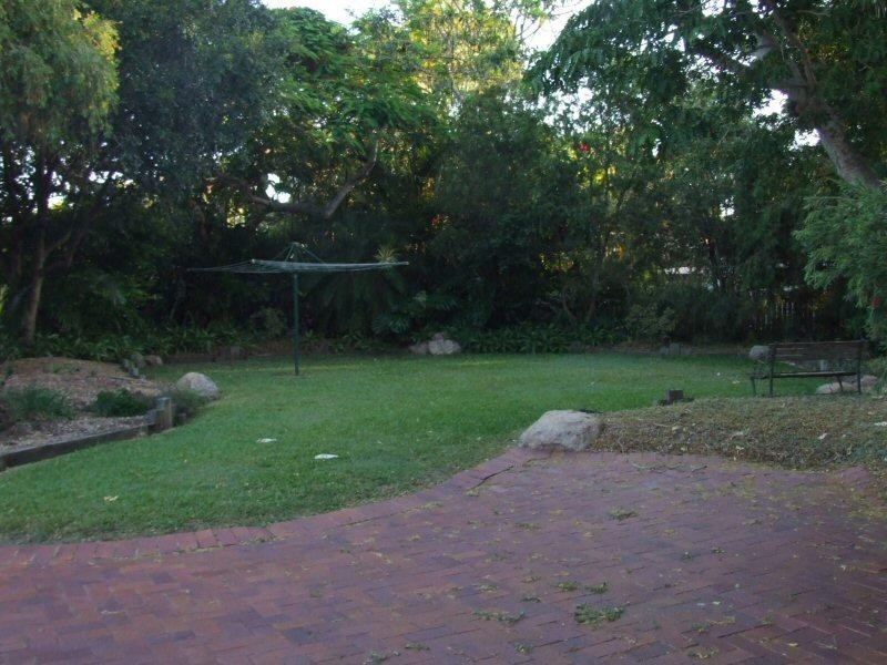 77 Esplanade, Point Vernon QLD 4655