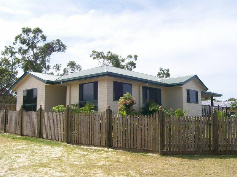 9 WHIPBIRD COURT, Urangan QLD 4655