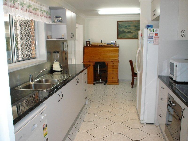 50 Haydn Drive, Kawungan QLD 4655