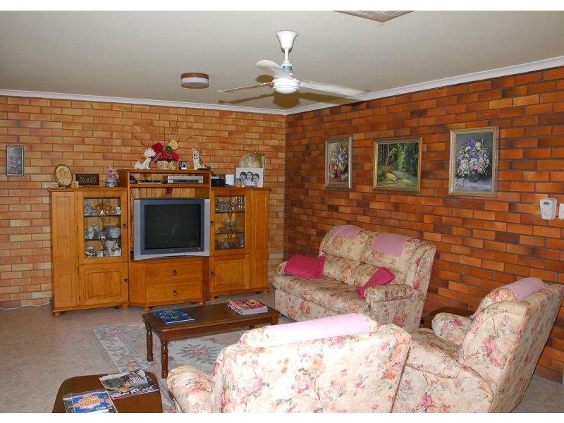 117 Freshwater Street, Torquay QLD 4655