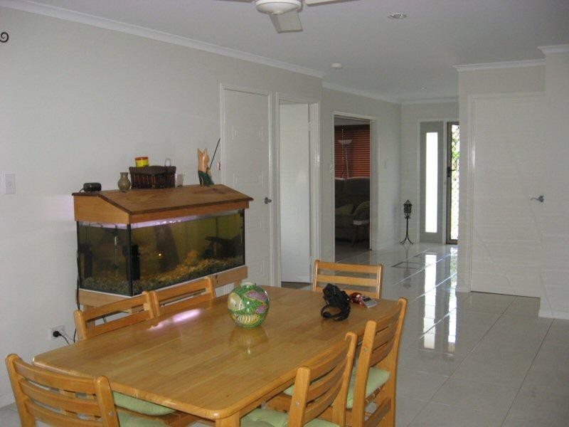 46 Moolyyir Street, Urangan QLD 4655