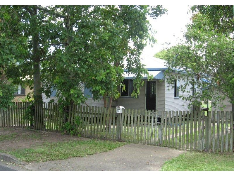 52 STEPHENSON STREET, Scarness QLD 4655
