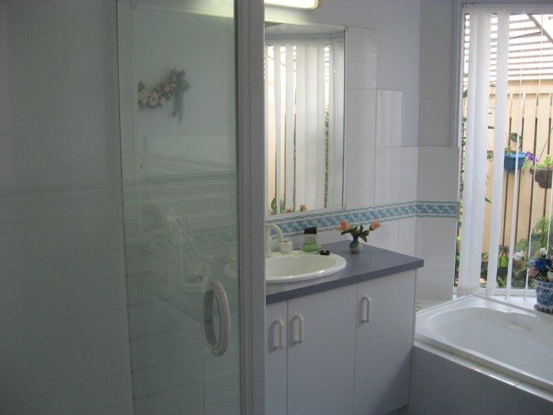 4 Stevens Close, Kawungan QLD 4655