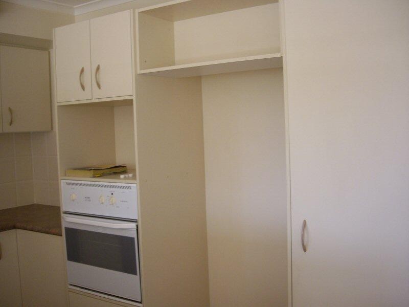 1 BROOKE COURT, Torquay QLD 4655