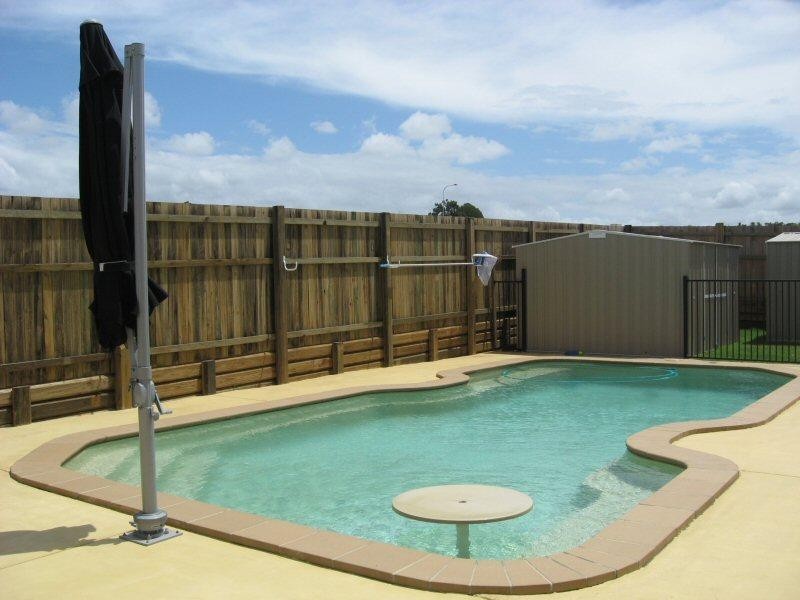 77 SAMARAI DRIVE, Kawungan QLD 4655