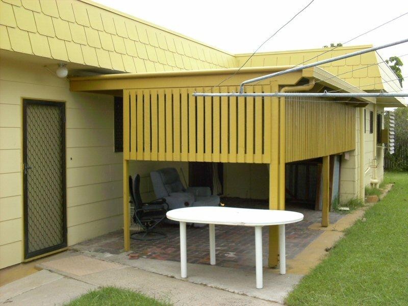 112 OLEANDER AVENUE, Scarness QLD 4655