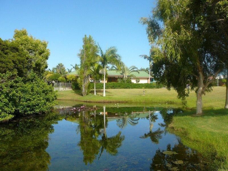 8 Lakeside Court, Torquay QLD 4655