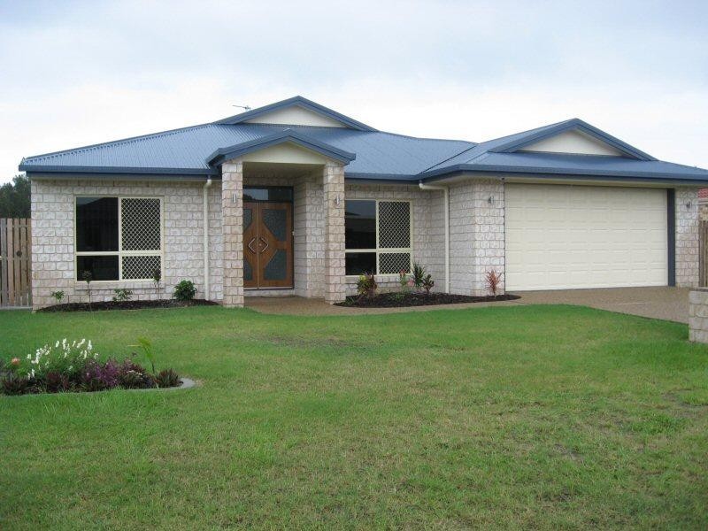 14 Harrison Circuit, Urangan QLD 4655