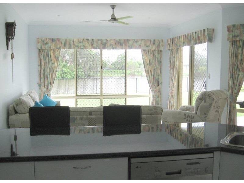14 Harrison Circuit, Urangan QLD 4655