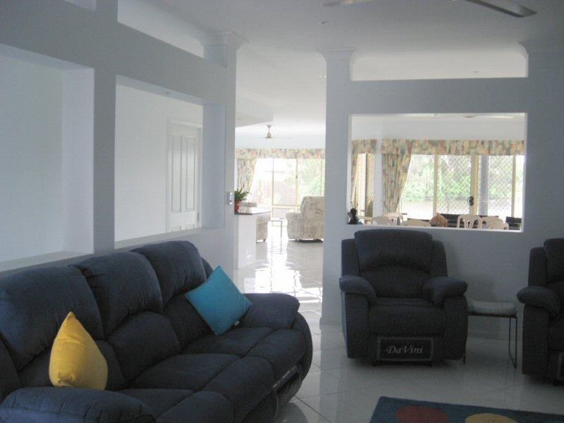 14 Harrison Circuit, Urangan QLD 4655