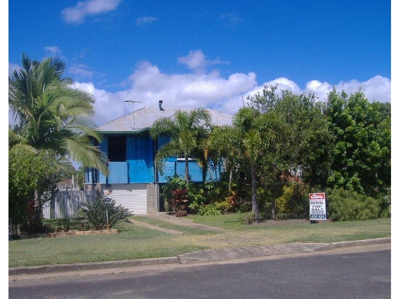 20 PINEAPPLE AVENUE, Torquay QLD 4655