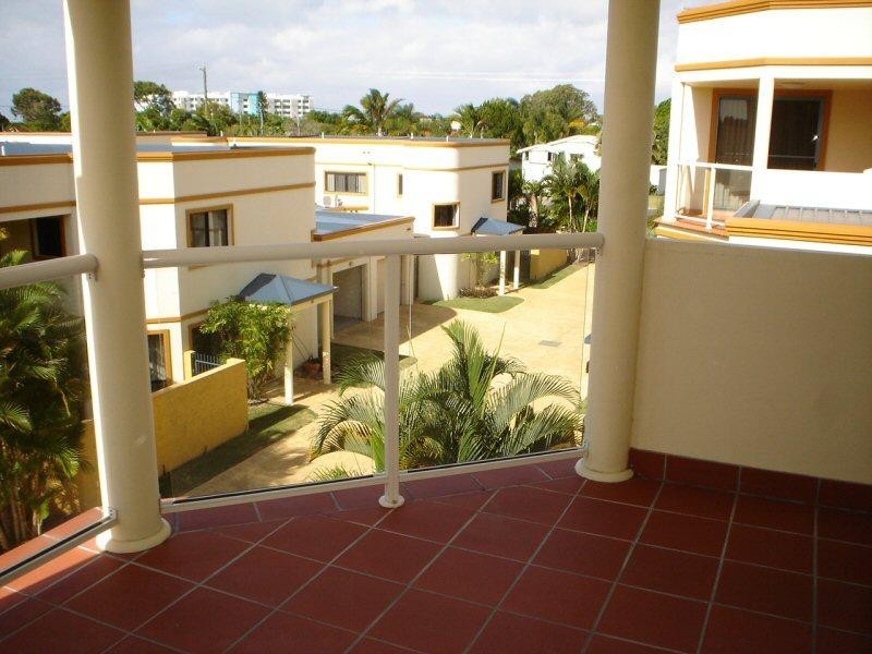 Unit 3/33 Elizabeth Street, Urangan QLD 4655