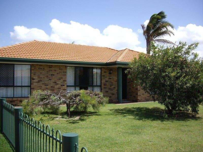 6 King Arthur Court, Urangan QLD 4655