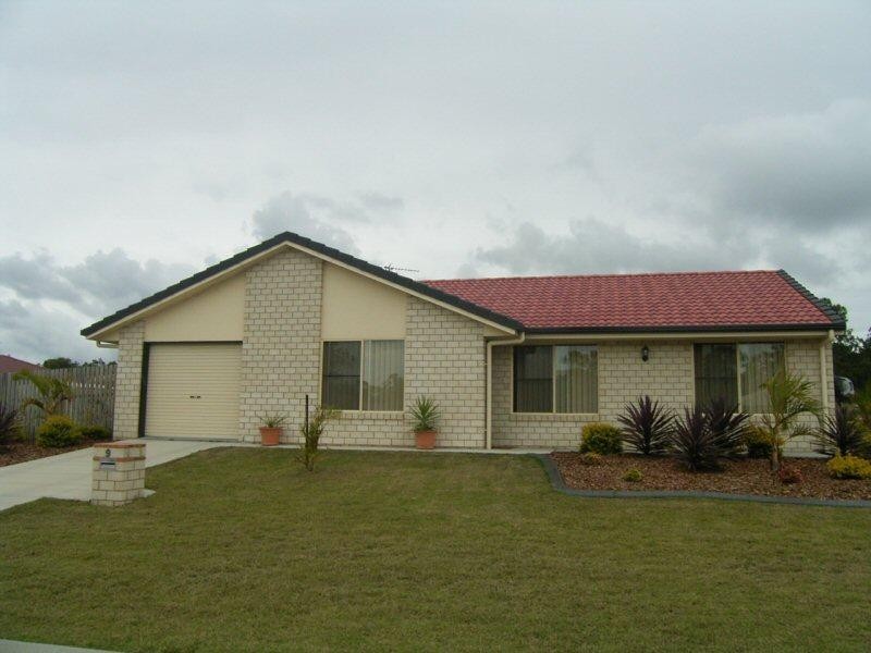 9 Moonstone Drive, Urangan QLD 4655