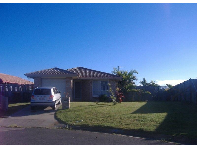 15 Elliot Court, Eli Waters QLD 4655