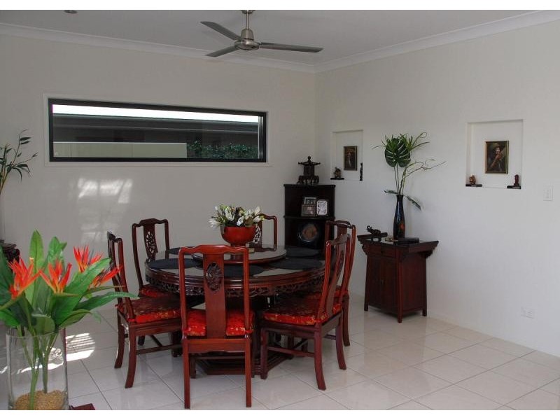 68 Long Street, Point Vernon QLD 4655