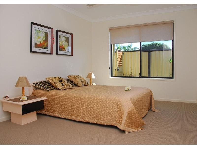 68 Long Street, Point Vernon QLD 4655