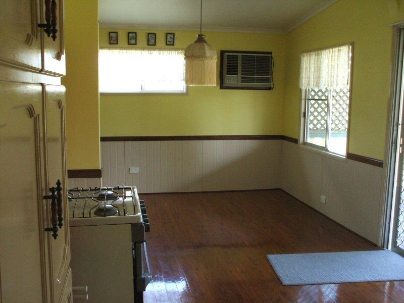 15 Tanzi Place, Nikenbah QLD 4655