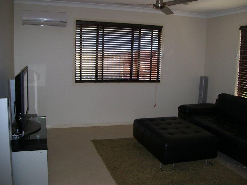 14 Murphy Street, Point Vernon QLD 4655