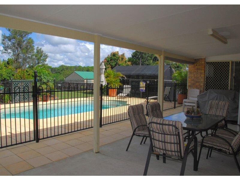 15 Doss Court, Urraween QLD 4655