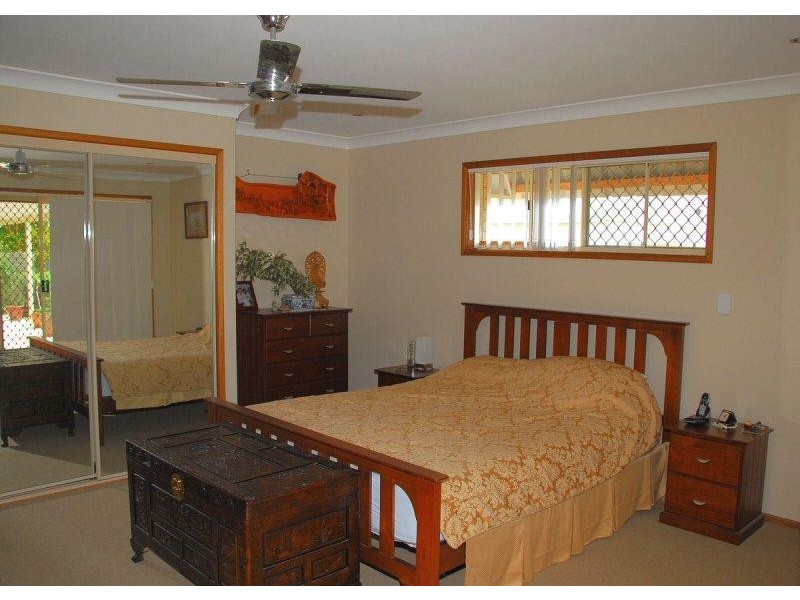 15 Doss Court, Urraween QLD 4655