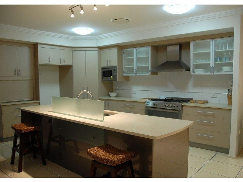 6 Harrison Circuit, Urangan QLD 4655