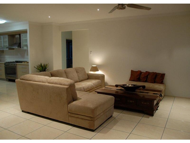 6 Harrison Circuit, Urangan QLD 4655