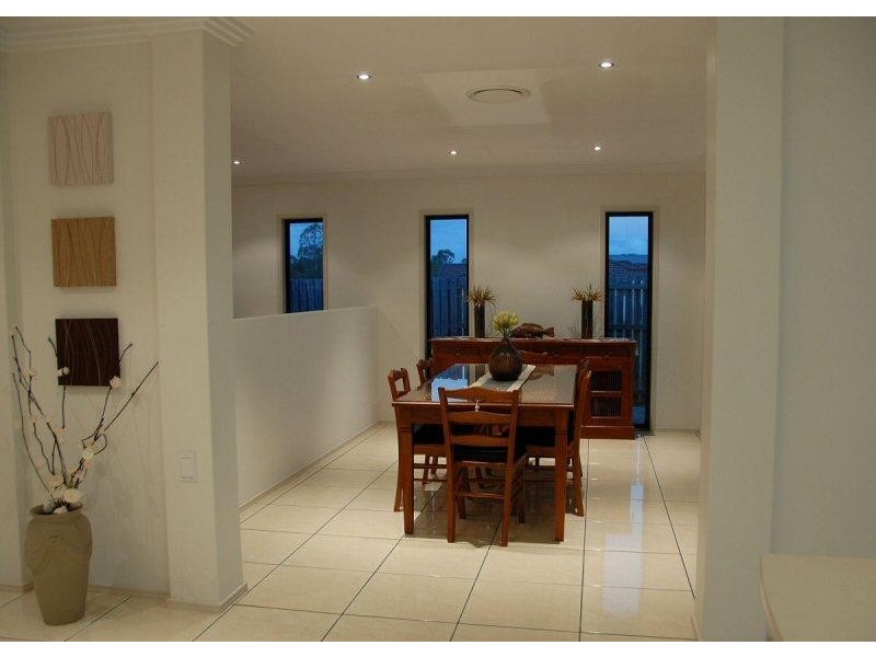 6 Harrison Circuit, Urangan QLD 4655