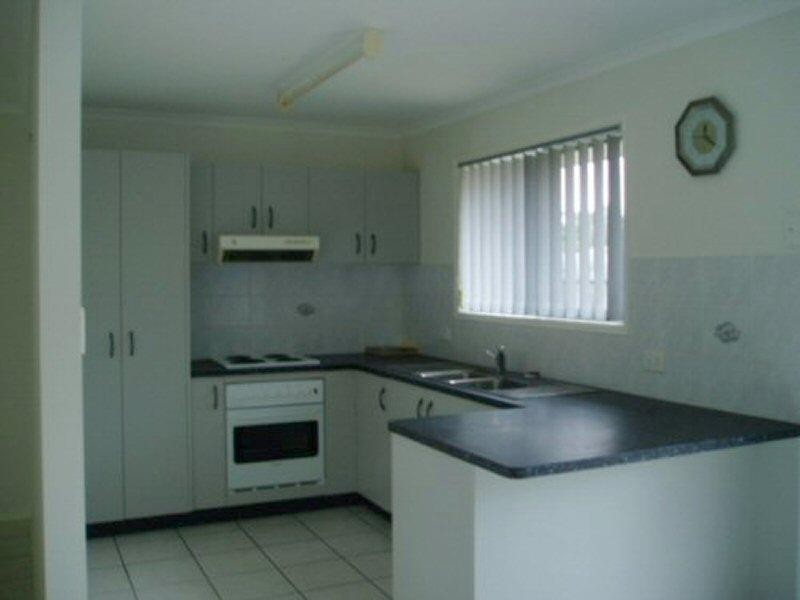 2 Daphne Court, Torquay QLD 4655