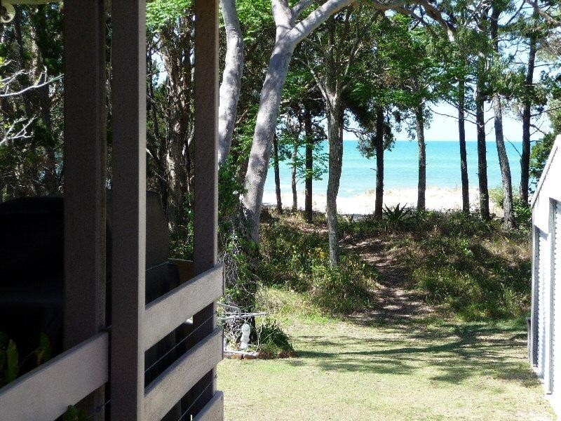 9 Morris Court, Toogoom QLD 4655