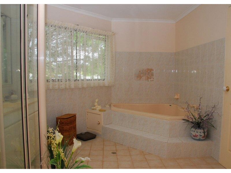 9 Morris Court, Toogoom QLD 4655