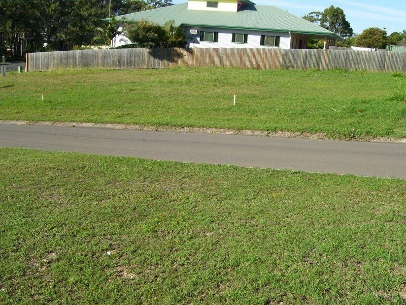 2 KING HENRY COURT, Torquay QLD 4655