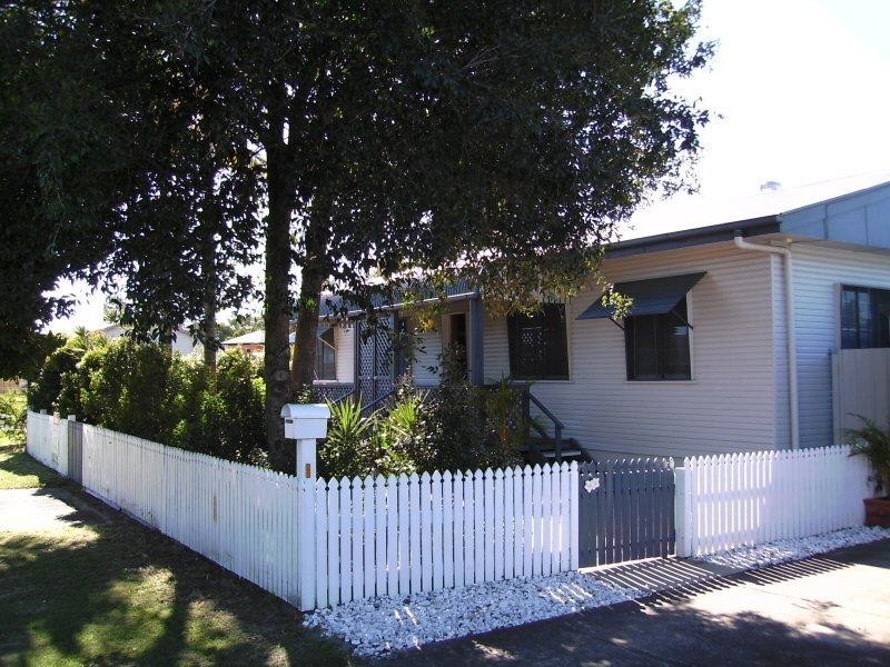 32 ANN STREET, Torquay QLD 4655