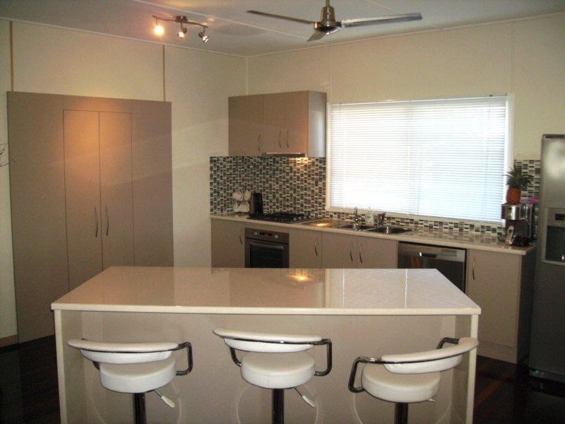 32 ANN STREET, Torquay QLD 4655