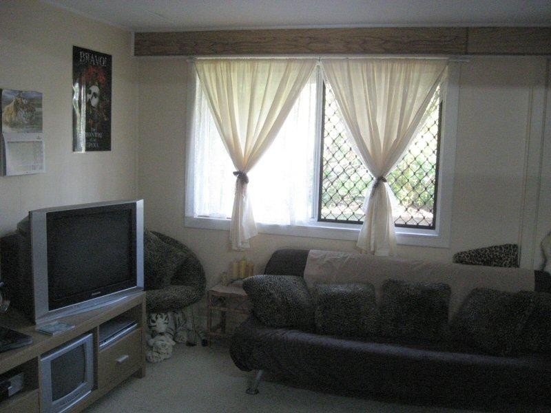 66 Kent Street, Urangan QLD 4655