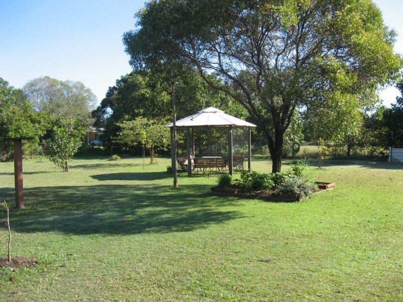 8 Moys Road, Booral QLD 4655