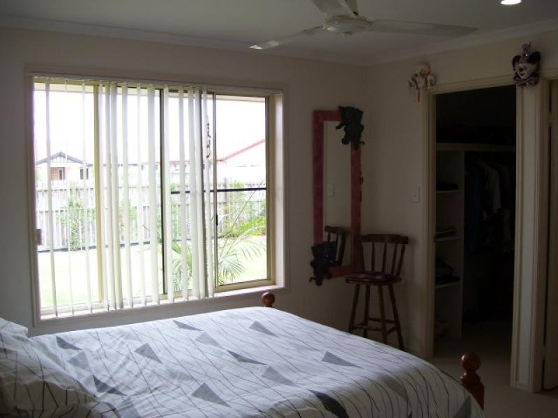 25 Endeavour Way, Eli Waters QLD 4655